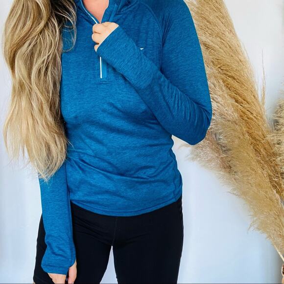 OLD NAVY ACTIVE Navy Blue Stripe Long Sleeve Half Zip Tight Sweater Shirt Gym S - Picture 3 of 8